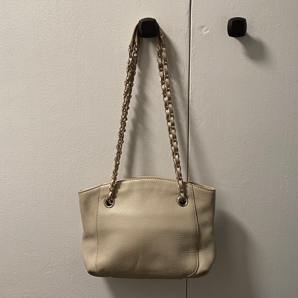 Nice DKNY beige pebble leather small shoulder bag with woven chain strap - Picture 3 of 8